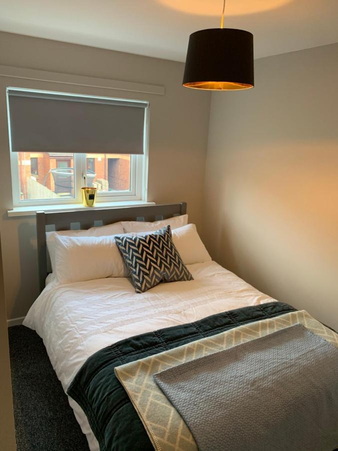 City Break Plush Pad, Walking Distance To City Centre Belfast Bagian luar foto
